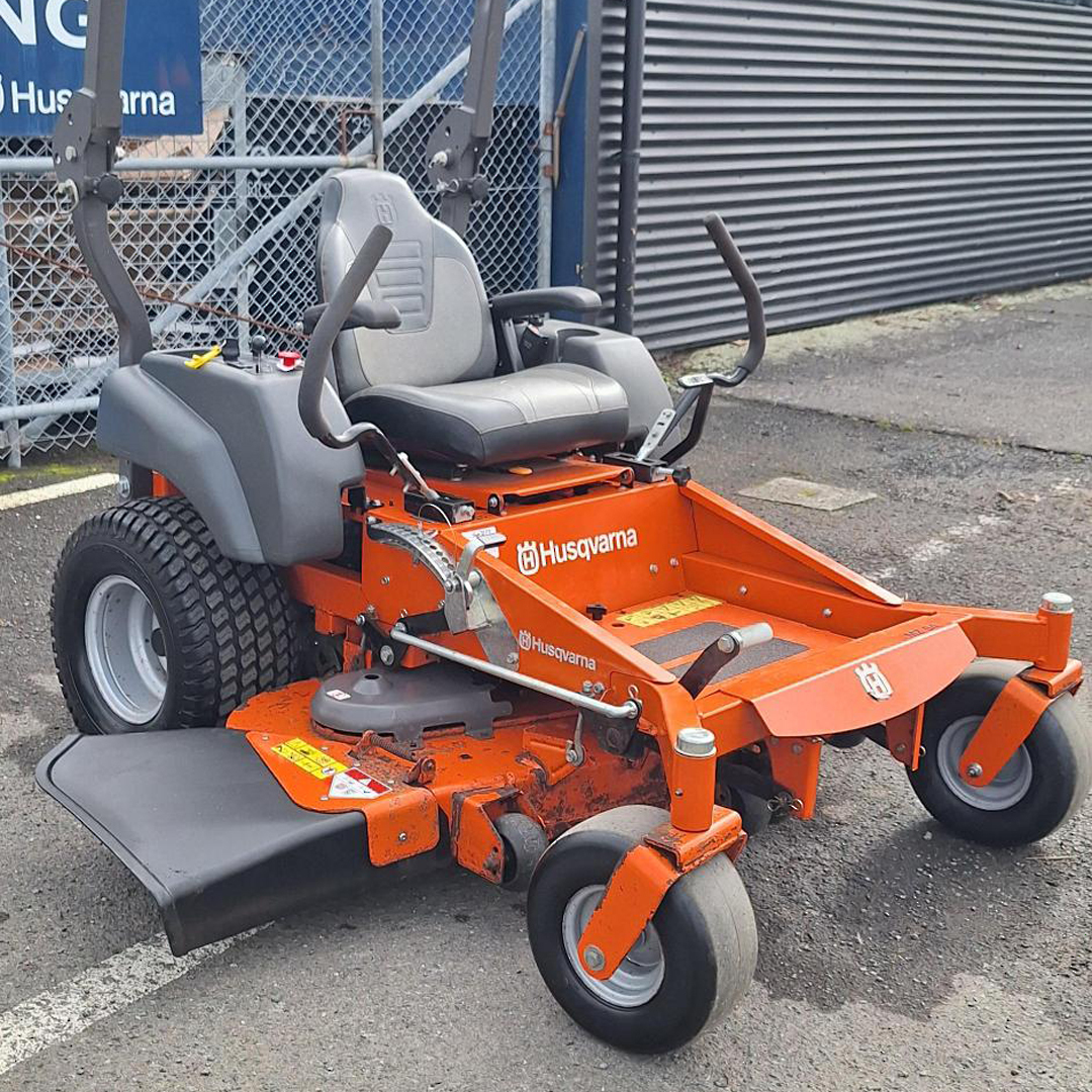 USED Husqvarna MZ54 Zero-Turn Mower with 54" Side Discharge Deck image 0